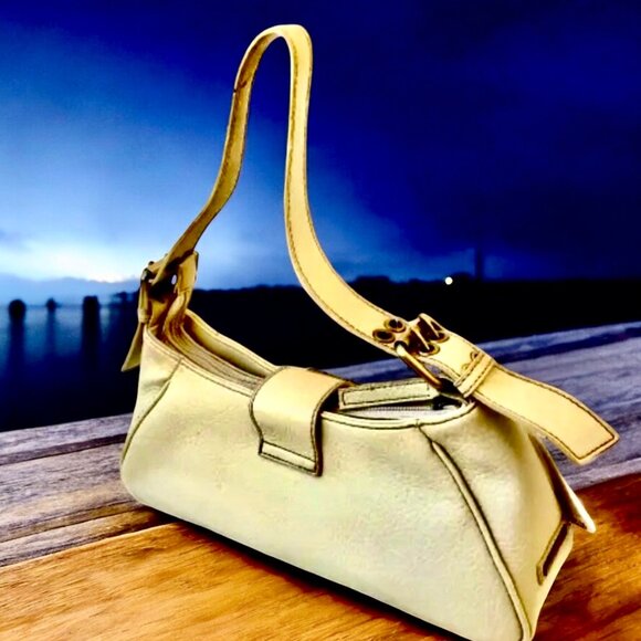 Tommy Hilfiger Y2K Eggshell Pebbled Leather Handbag Logo Zip & Buckle - Picture 4 of 15